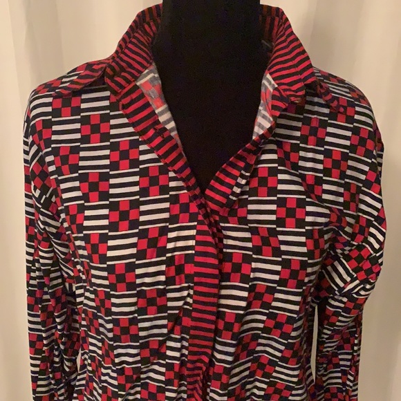 - Versace Vintage black and red Button shirt - - Picture 4 of 12